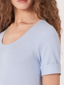 Basic T-Shirt Mit Aufgeschlagenen Armel Aus Baumwolle