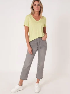 Basic-T-Shirt Mit V-Ausschnitt Und Brusttasche Aus Reinem Leinen
