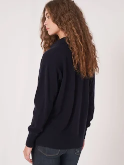 Bio-Kaschmir-Pullover Mit Polokragen Und Seitenschlitzen