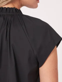 Bluse Mit Gerafftem Halsausschnitt Mit Bandchen
