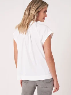 Bluse Mit Gerafftem Halsausschnitt Mit Bandchen