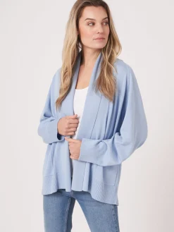 Fein Gestrickte Baumwollmischung Strickjacke Mit Schalkragen Und Taschen