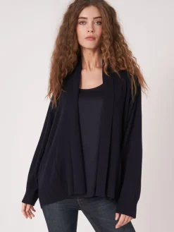 Fein Gestrickte Baumwollmischung Strickjacke Mit Schalkragen Und Taschen