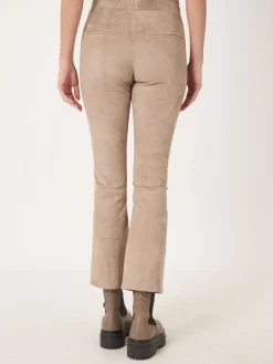 Gekurzte Bootcut-Hose Aus Wildleder