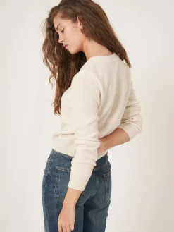Gekurzter Bio-Kaschmir-Pullover Mit V-Ausschnitt