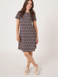 Gerades Kleid Mit Ikat-Print