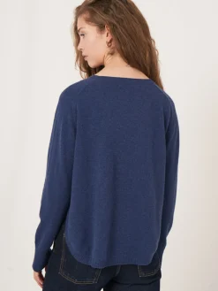 Kaschmirpullover Mit Rundem Saum Und U-Boot-Ausschnitt
