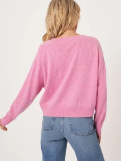 Kurzer Bio-Kaschmir-Raglan-Pullover