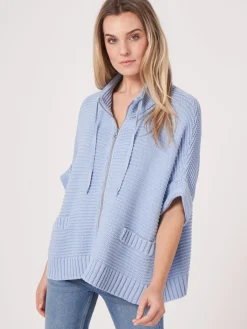 Poncho Aus Baumwollstrick Mit Reisverschluss Und Größer Rippenstruktur