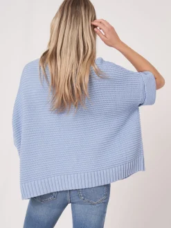 Poncho Aus Baumwollstrick Mit Reisverschluss Und Größer Rippenstruktur