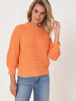 Pullover Aus Größem Rippenstrick Mit Kurzen Puffarmeln