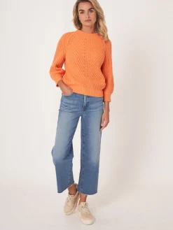 Pullover Aus Größem Rippenstrick Mit Kurzen Puffarmeln