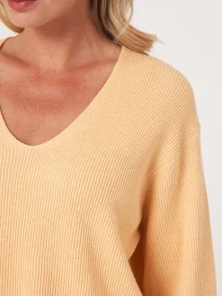 Pullover Aus Kaschmir-Baumwollmischung Mit Feiner Rippstruktur