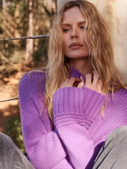 Pullover Mit Stehkragen Mit Geripptem Saum Und Strick-Details