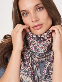 Quadratischer Schal Aus Modal-Kaschmir-Mischung Mit Blumenprint