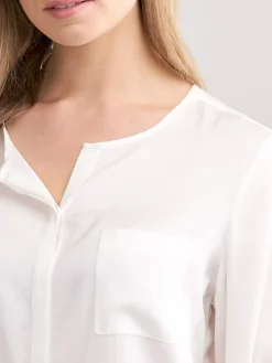 Seidenbluse Mit Geschlitztem Ausschnitt