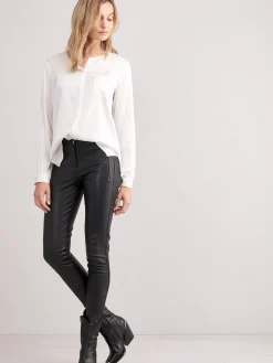 Seidenbluse Mit Geschlitztem Ausschnitt