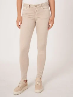 Straight-Cut Jeans