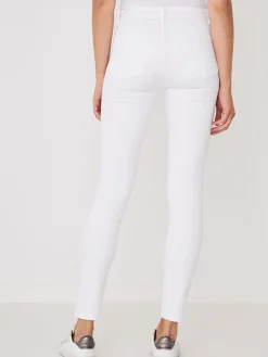 Straight-Cut Jeans