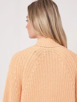 Strickjacke Aus Größem Rippenstrick Mit Wellenschliff Am Saum