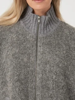 Strickjacke Aus Italienischem Garn Mit Reisverschluss Und Taschen