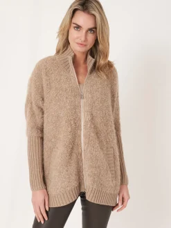 Strickjacke Aus Italienischem Garn Mit Reisverschluss Und Taschen