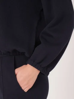 Strickjacke Mit Hemdkragen Und Kontrastierendem Saum