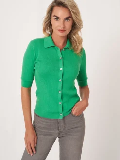 Strickjacke Mit Polokragen Und Kurzen Armeln Aus Superfeinem Rippenstrick