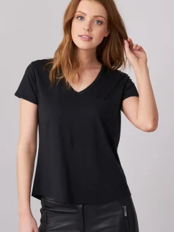 T-Shirt Mit V-Ausschnitt Und Brusttasche