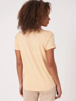 T-Shirt Mit V-Ausschnitt Und Brusttasche