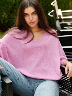 Ubergroser Armelloser Bio-Kaschmir-Pullover