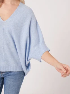 Ubergroser Armelloser Bio-Kaschmir-Pullover