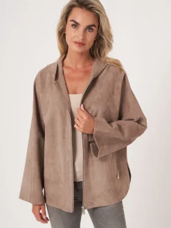 Wildlederjacke Mit Kapuze Und Geschlitzten Armeln