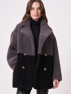 Zweifarbiger Wendbarer Faux Shearling Mäntel